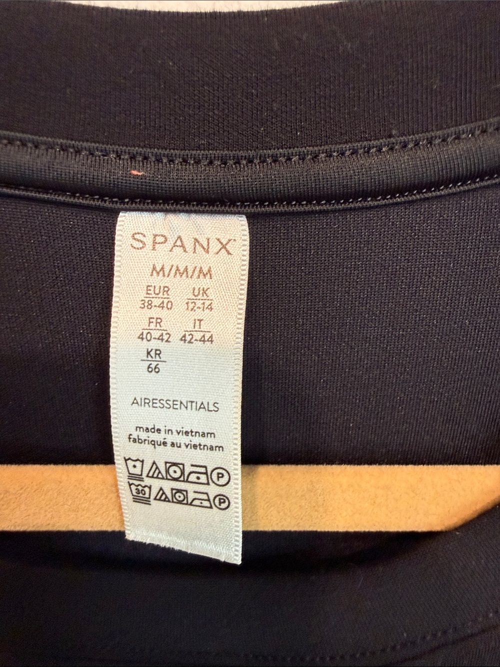SPANX Black Short-Sleeve Cinch-Waist Dress - Picture 2 of 3